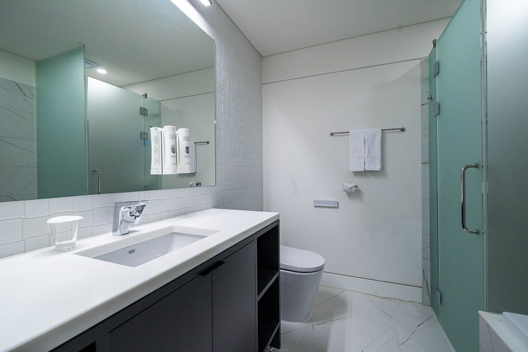 Bathroom 3, Hotel Parangvue, Goseong