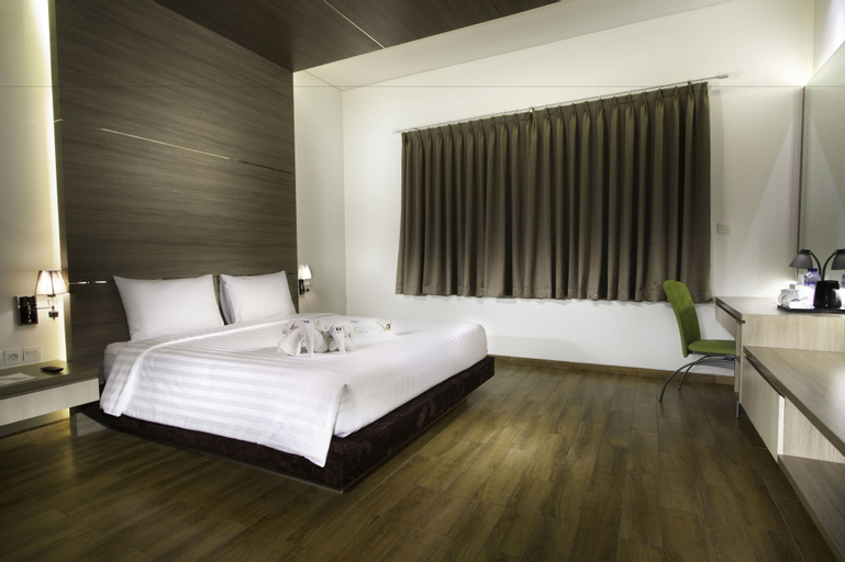 Bedroom 3, Whiz Prime Hotel Kelapa Gading, North Jakarta