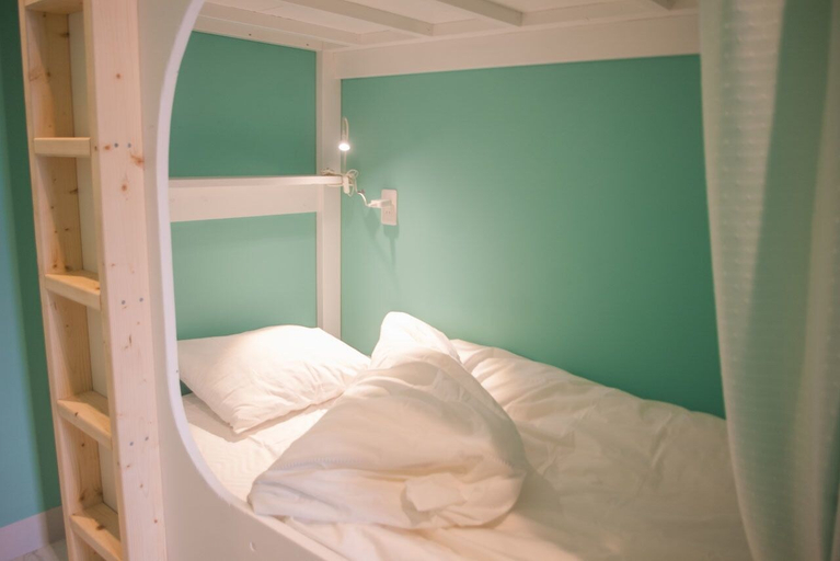 Bedroom 5, Picnic Hostel Osaka, Osaka