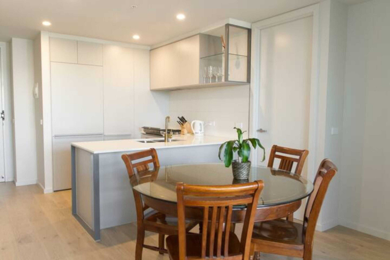 Others 4, New Spacious 2 Bedroom With Gorgeous City Views, Melbourne