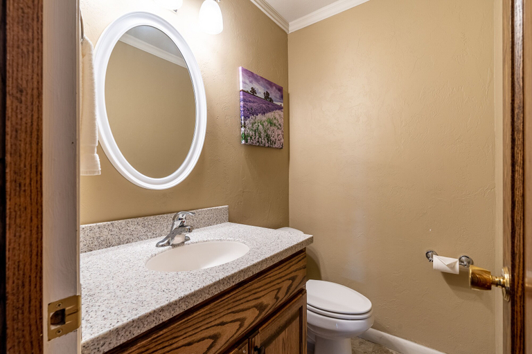 Bathroom 3, Legacy West, Gallatin