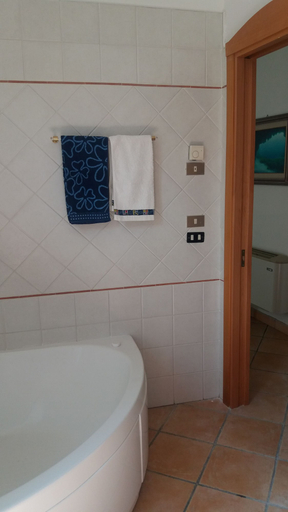 Bathroom 4, Villa Djerba, Lecce