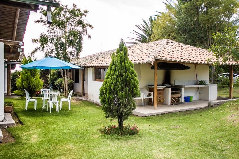 Exterior & Views 2, Hosteria Airport Garden, Quito