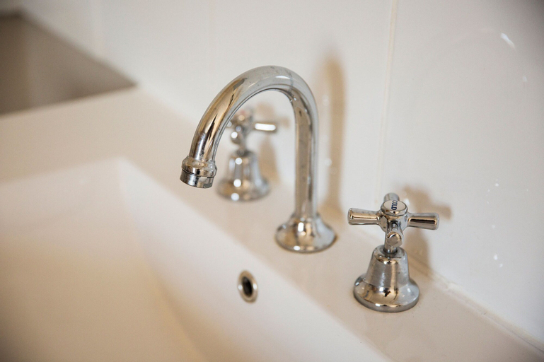 Bathroom 18