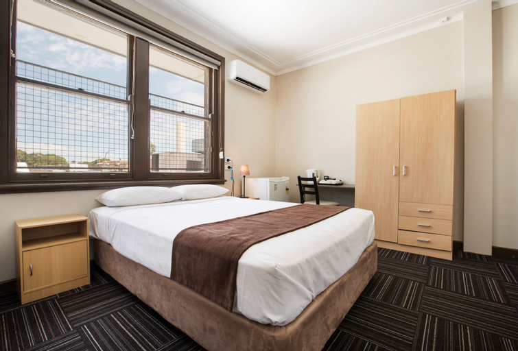 Bedroom 13