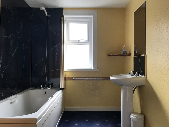 Bathroom 3, The Old Coach House Hotel, Moray