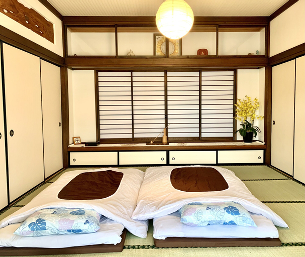 Bedroom 32