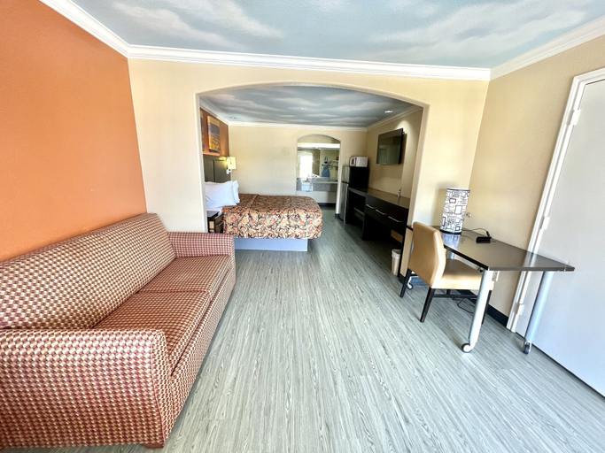 Others 5, Luxury Inn & Suites Liberty, Liberty