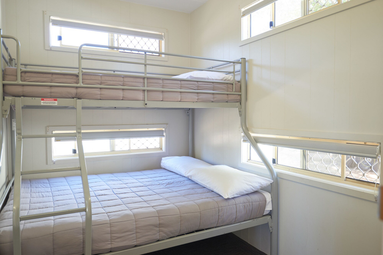Bedroom 4, NRMA Dubbo Holiday Park, Dubbo - Pt A