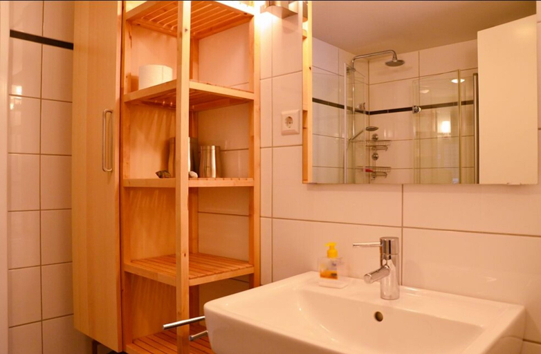 Bathroom 4, Boardinghaus Norderney, Aurich