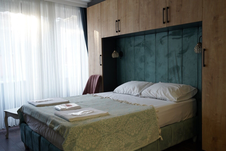 Bedroom 4, Middle Village, Beşiktaş