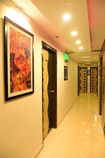 Public Area 2, Reliable Inn, Kolkata