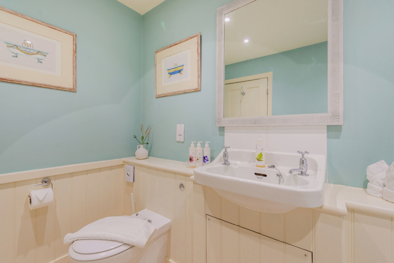 Bathroom 3, Grace - Tiger Inn, East Sussex