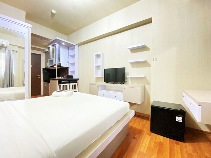 Room 4, Relaxing Studio Room At Suites @Metro Apartment, Bandung