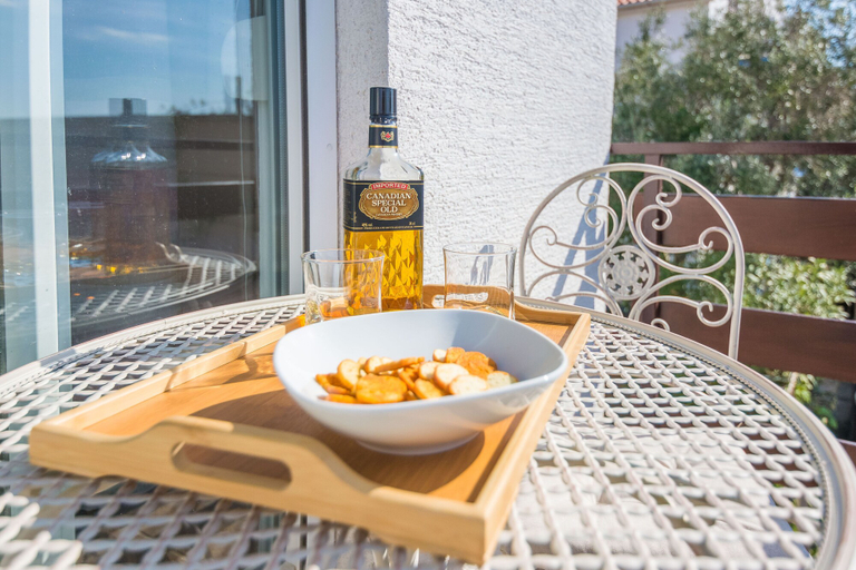 Food & Drinks 5, Apartments Napros, Privlaka