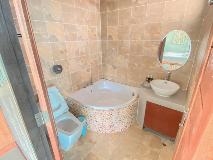 Bathroom 4, Lotus Paradise Resort, Ko Phangan