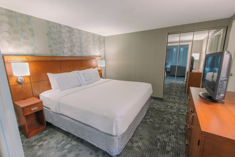 Bedroom 3, Courtyard by Marriott Nashua, Hillsborough