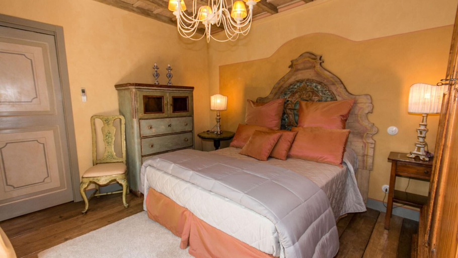 Bedroom 3, Borgo Paradiso 4 2 in Ciciano, Siena