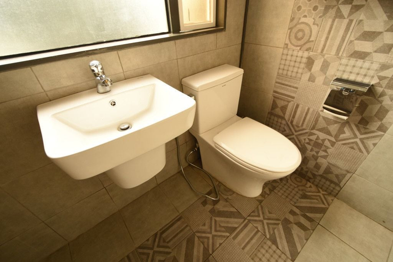 Bathroom 3, Hotel Snow Angeles, Angeles City