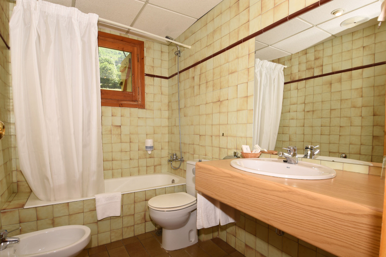 Bathroom 4, RVHotels Orri, Lleida
