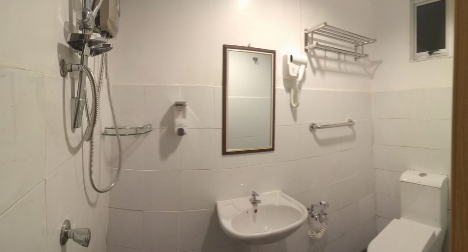Bathroom 3, Arung Hayat Semporna Resort, Semporna