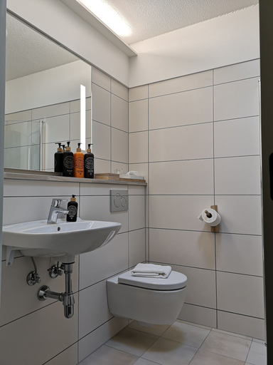 Bathroom 5, Hotel GSH, Bornholm