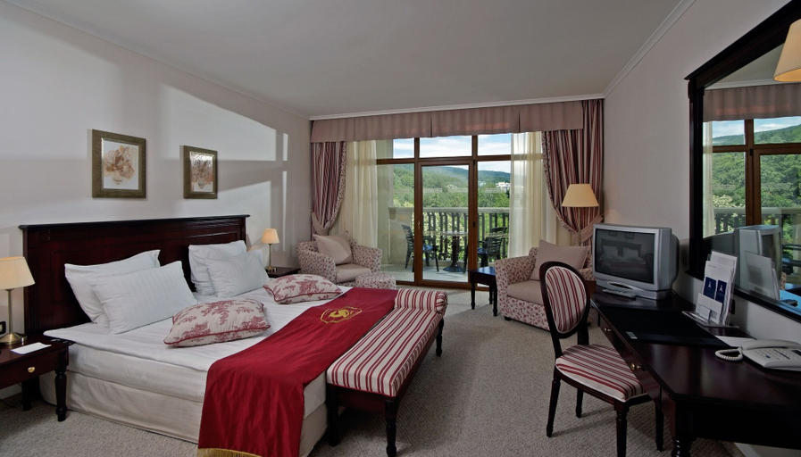 Bedroom 3, Melia Grand Hermitage - All Inclusive, Varna