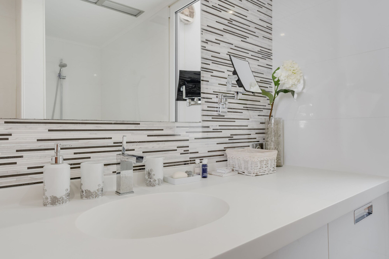 Bathroom 4, Casa Clarisse, Funchal