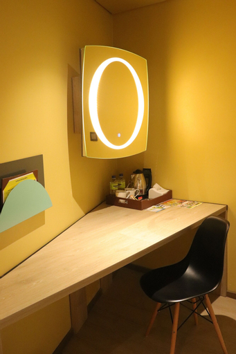 Bedroom 27