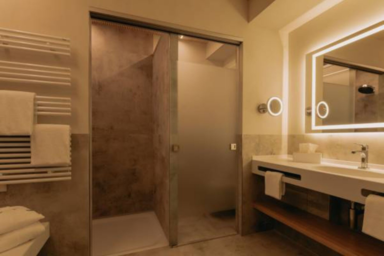 Bathroom 5, Landhotel Bohrerhof, Breisgau-Hochschwarzwald