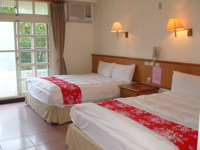 Bedroom 2, Toucheng Leisure Hotel, Yilan