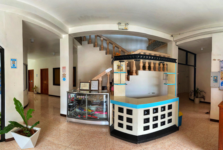 Public Area 2, White Summerville Tourist Inn, Busuanga