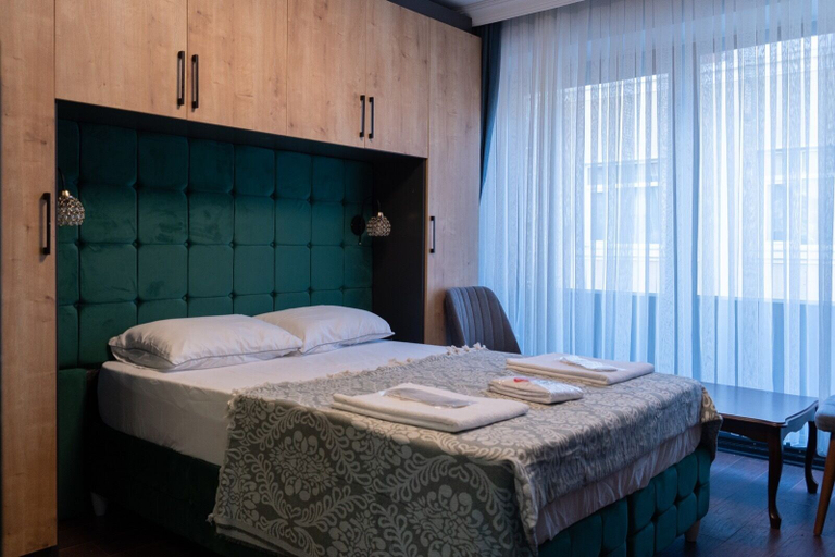 Bedroom 5, Middle Village, Beşiktaş