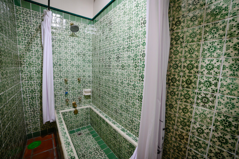 Bathroom, Charming Villas by Casa Holistic B&B, Allende