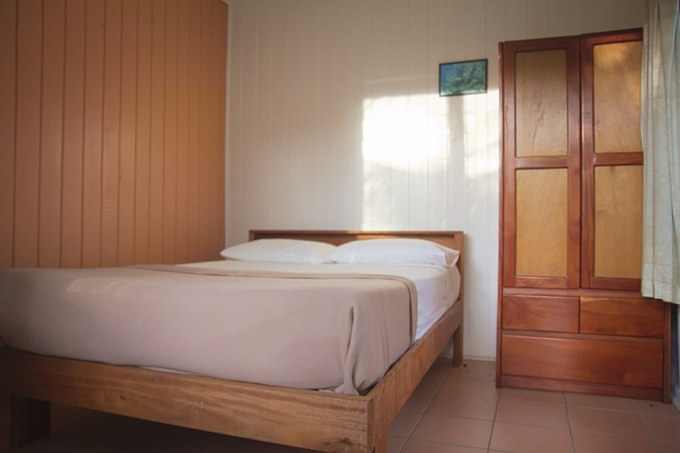 Bedroom 2, Rendezvous Surf Camp Fiji - Hostel, Nadroga/Navosa