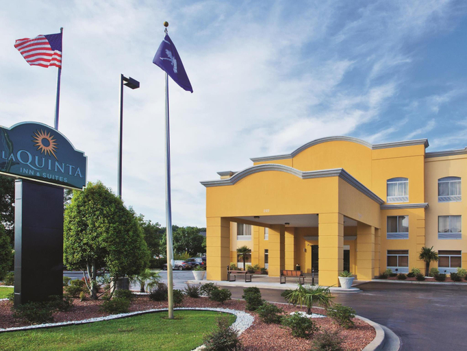 Exterior & Views 2, La Quinta Inn & Suites by Wyndham Florence, Florence