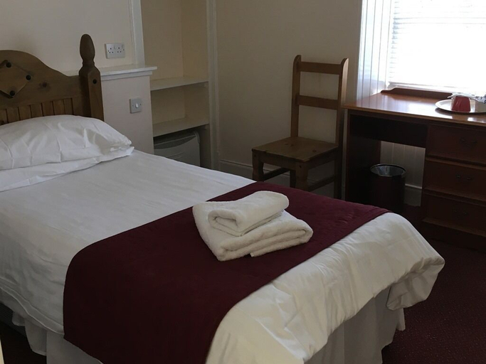 Bedroom 3, Novar Arms Hotel, Highland