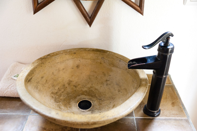 Bathroom, Monos Locos - Portasol Vacation Rental, Aguirre