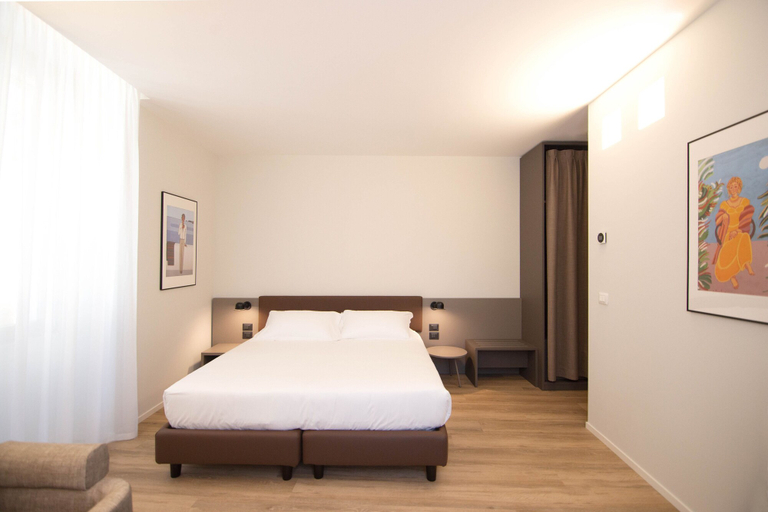 Bedroom 2, Palazzo Bellocchi - Suites & Apartments, Brindisi