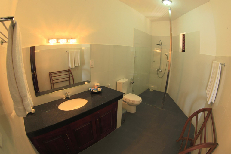 Bathroom 4, Marina Beach Passikudah, Koralai Pattu (Valachchenai)