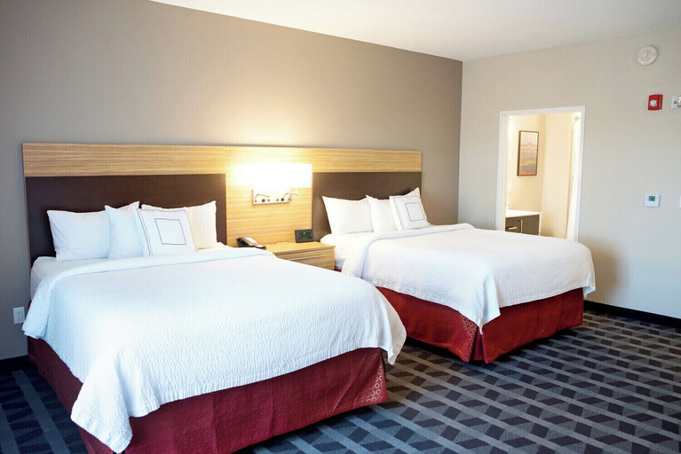Bedroom 4, TownePlace Suites by Marriott Ames, Story