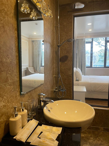 Bathroom 4, TRA LINH HOTEL, Hữu Lũng