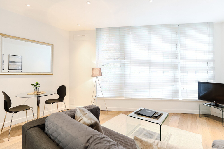 Others 5, Trafalgar Square by Excel Apartments, London