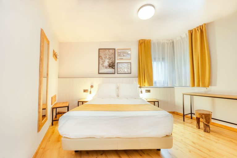 Bedroom 3, Hotel Viella, Lleida