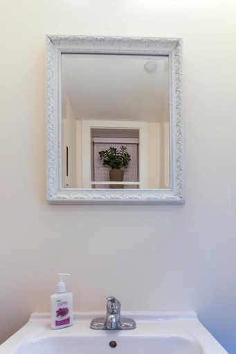 Bathroom 3, Central Cozy 1bdr Suite by Elevate Rooms, Greater Vancouver