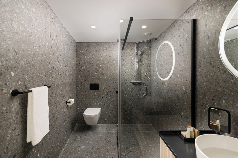 Bathroom 5, Hotel GIN Budapest, Budapesti