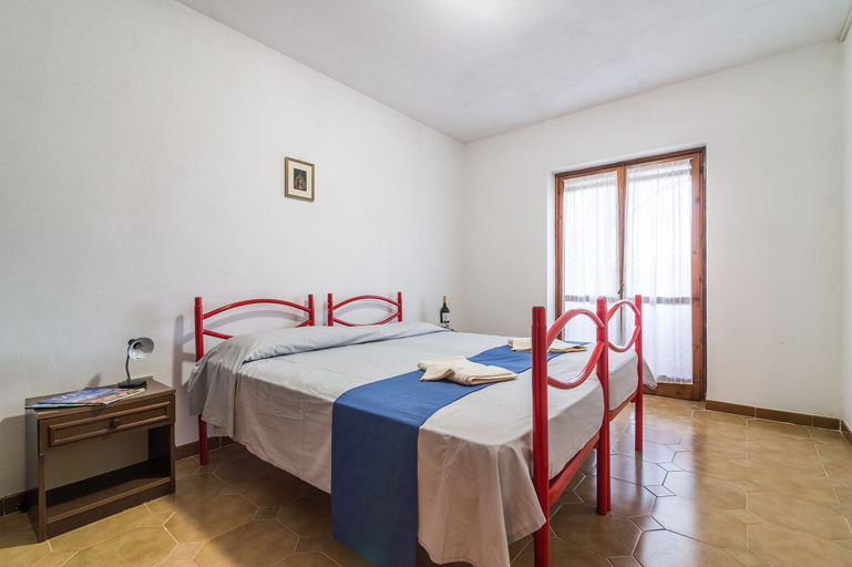 Bedroom 3, AffittaSardegna - Il Pineto 2, Nuoro