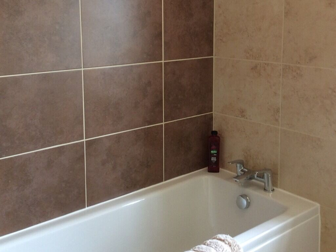 Bathroom 3, Plumpton Court, North Yorkshire