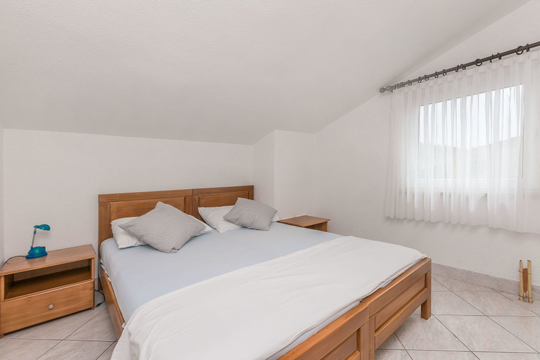 Bedroom 3, Apartments Luca, Omiš