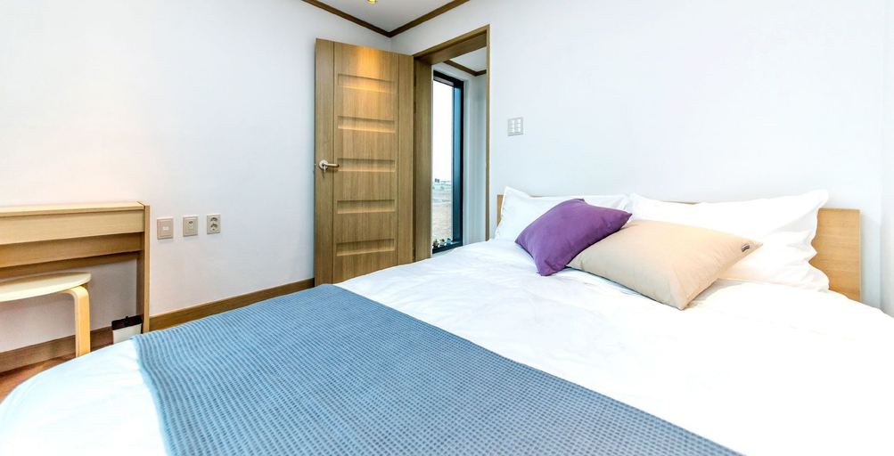 Bedroom 2, Boreum Pension, Seogwipo